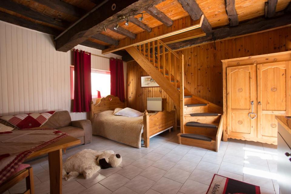 Maison Du Bois Saint-Antoine  エクステリア 写真